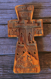 Резной деревянный крест XVI в.